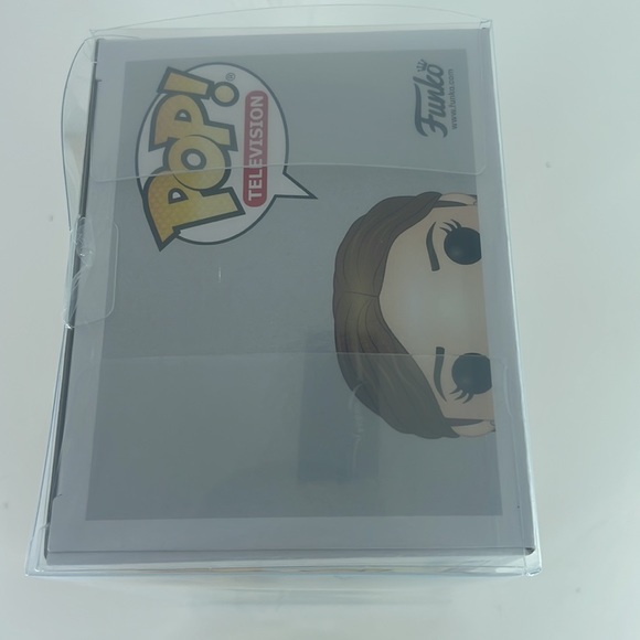 Pam Beesly The Office 872 funko pop - Picture 7 of 8